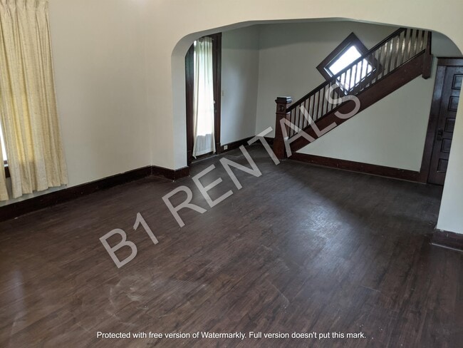 Building Photo - 1410 S Obrien St