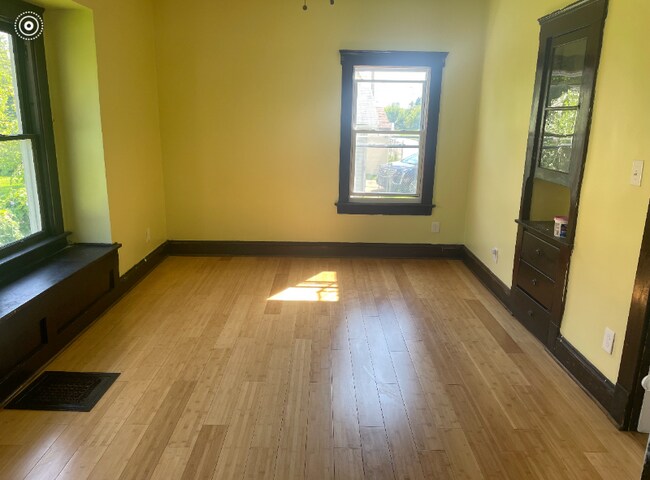 Foto del edificio - 2233 W 101st St