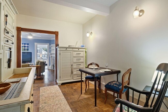 Building Photo - 17 Storer St