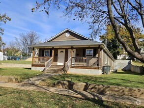 Building Photo - 1012 Pierce St