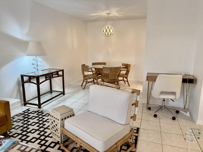 Building Photo - 1601 S Flagler Dr