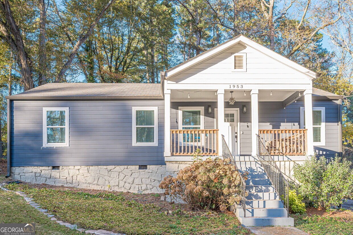 Foto principal - 1953 Beecher Rd SW