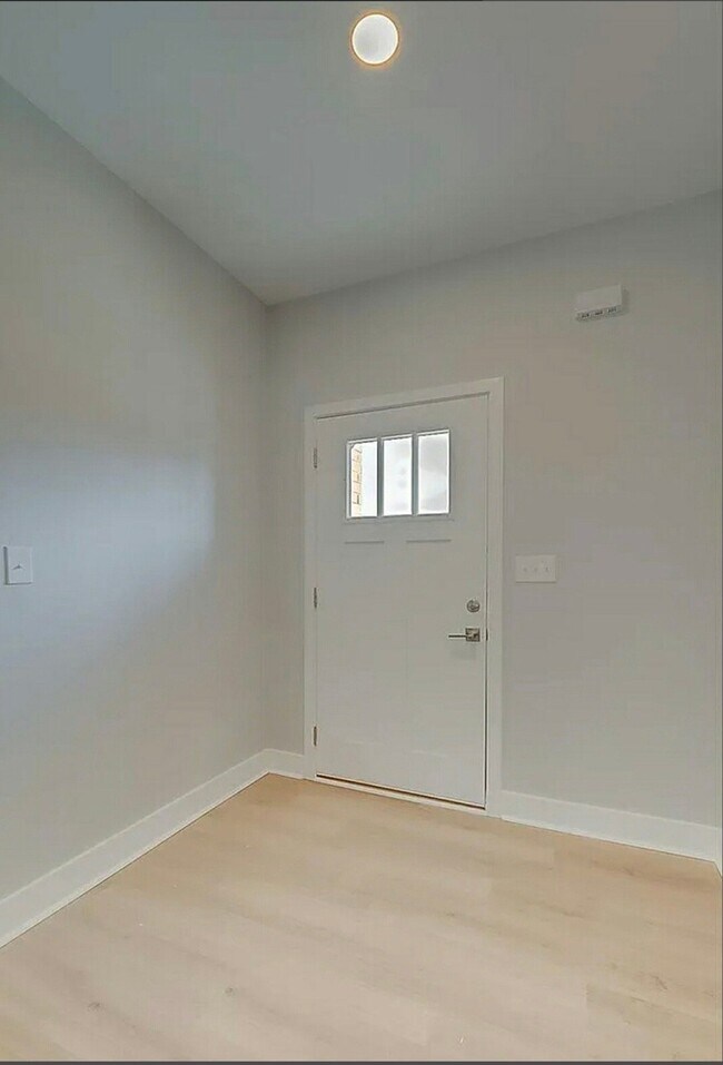 Foto del edificio - 307 Robert M Green Blvd