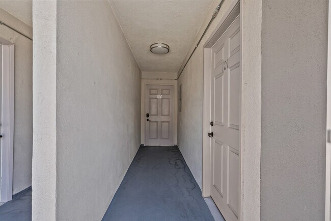 Foto del edificio - 15286 Sutton St
