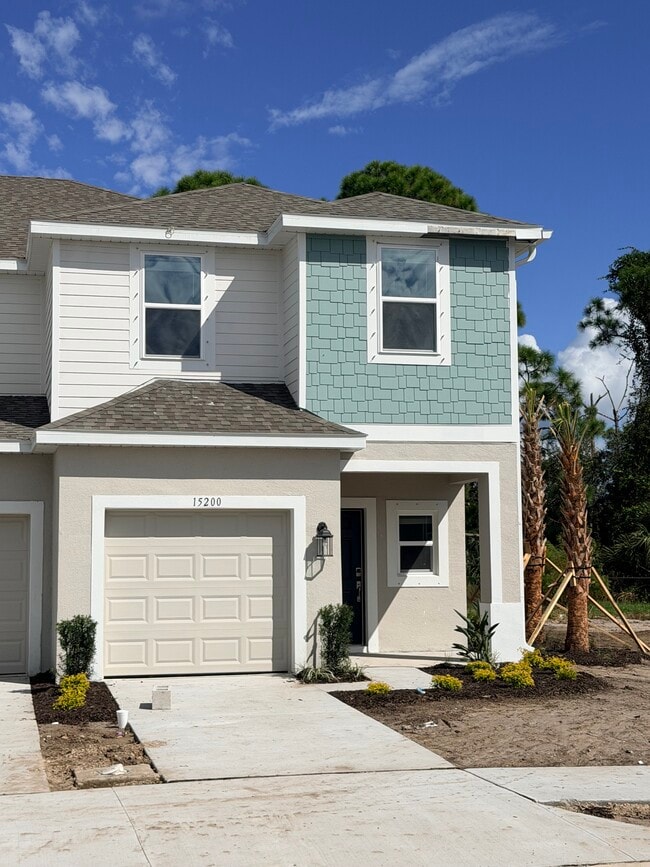 Building Photo - 15200 Cuzcorro Ct