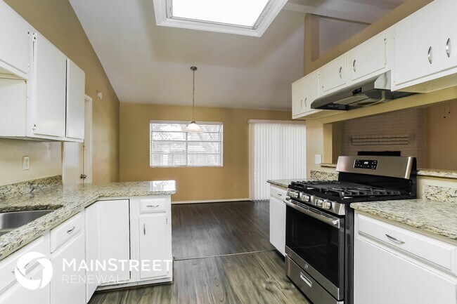 Foto del edificio - 3719 Lemon Tree Ln