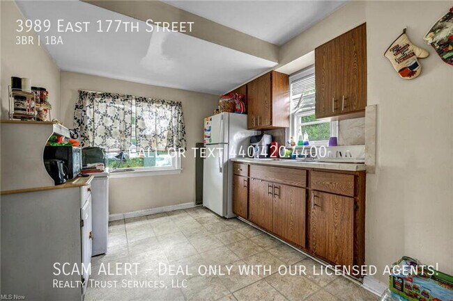 Foto del edificio - 3989 E 177th St