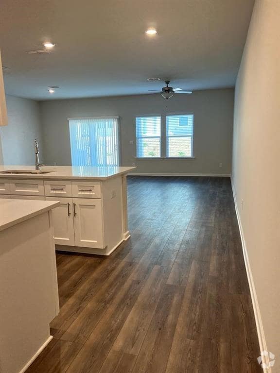 Building Photo - 1482 Villageside Ct