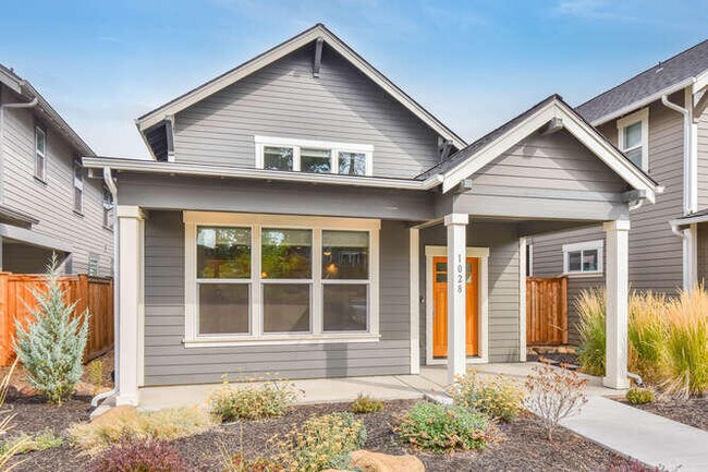 Foto del edificio - 1028 E Black Butte Ave
