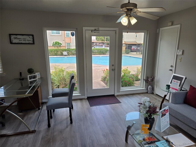 Building Photo - 13210 Old Richmond Rd