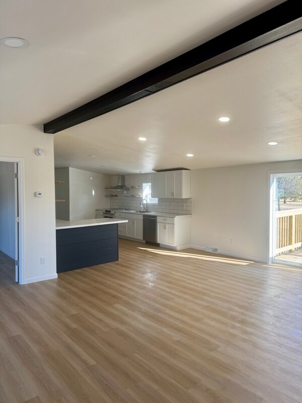 Foto del edificio - 102 Twin Dr