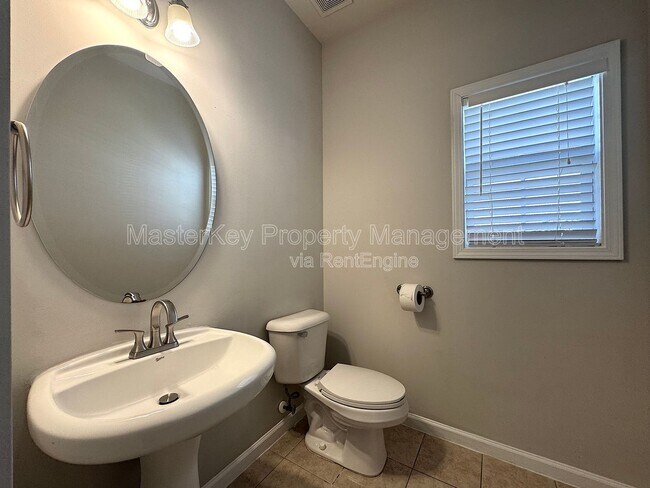 Foto del edificio - 204 Straywhite Ave