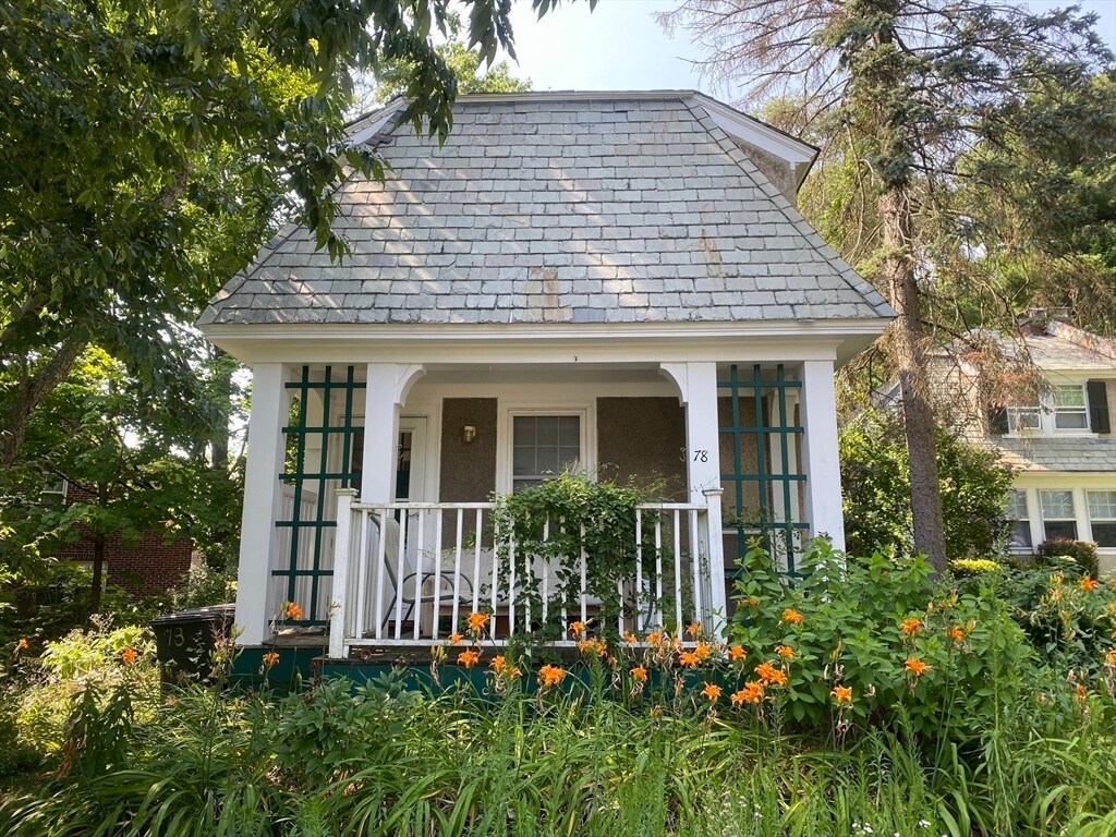 Primary Photo - 78 Southbourne Rd