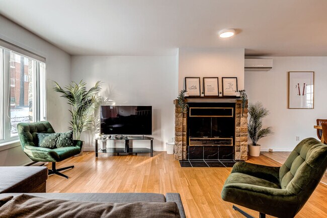 Building Photo - 2A Rue Tanguay
