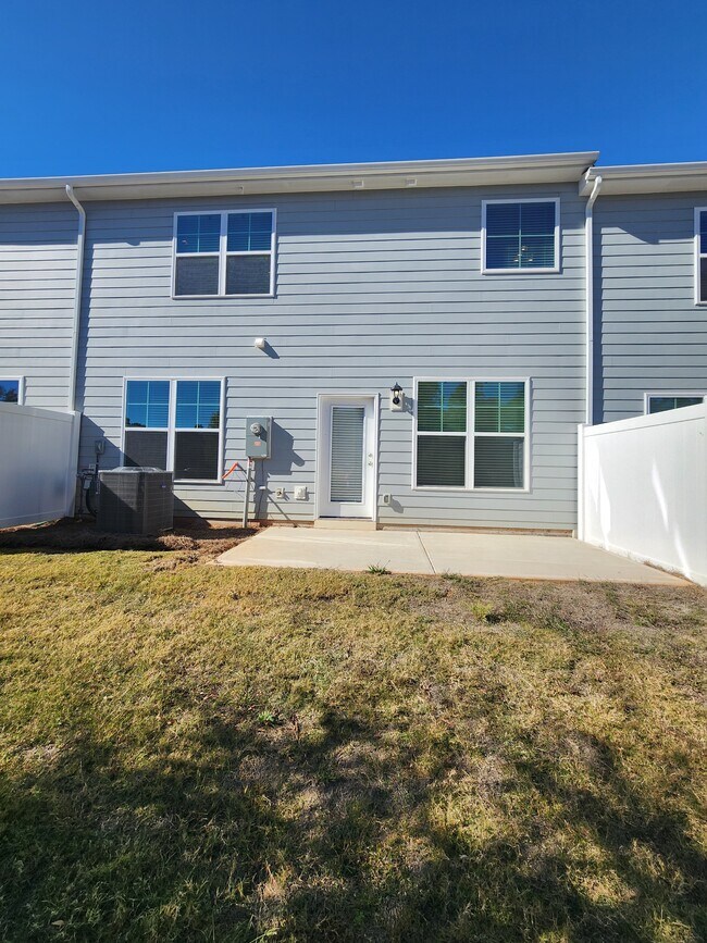 Foto del edificio - 4146 Steel Wy