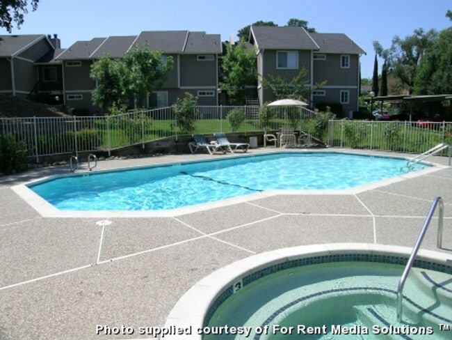 Interior Photo - Cirby Oaks Apartment Homes