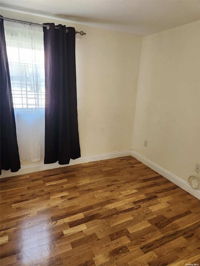 Foto del edificio - 145-98 222nd St