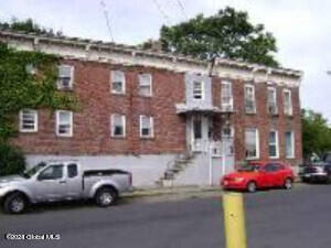 Primary Photo - 209 25th St