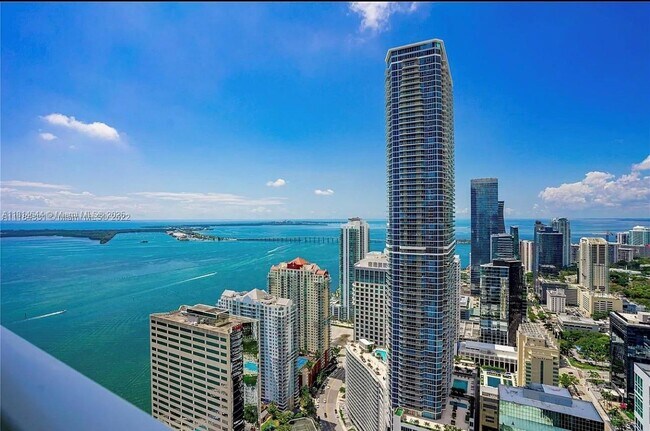 Foto del edificio - 950 Brickell Bay Dr