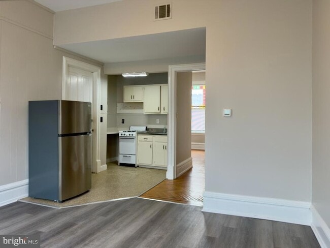 Building Photo - 2011 N 3rd St