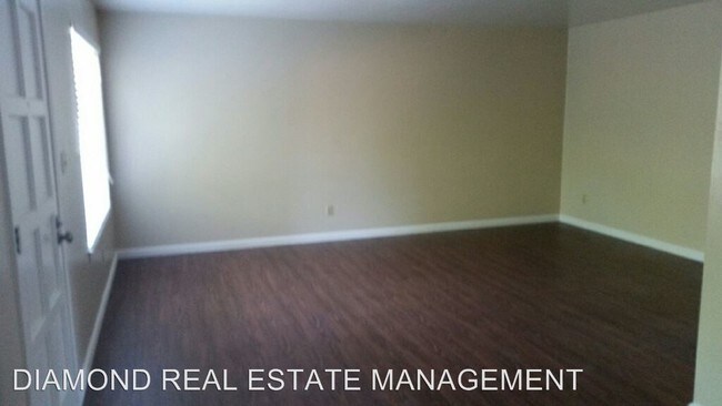 Building Photo - 7600 N Laurelglen Blvd