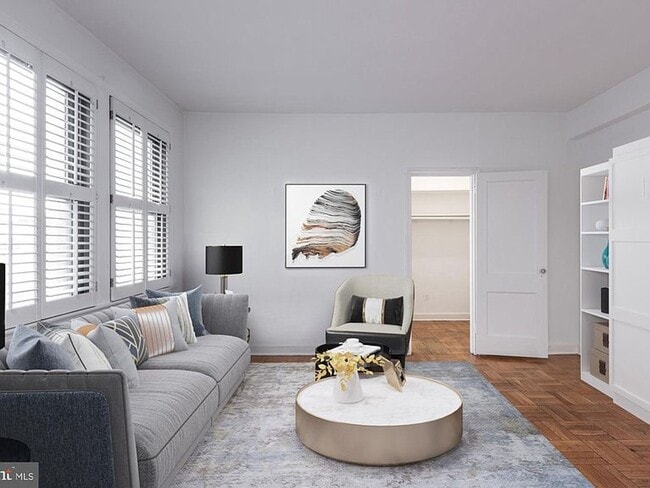 Building Photo - Studio Apartment at the Swarthmore- Availa...