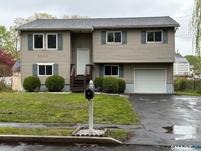Building Photo - 36 Marlin Dr