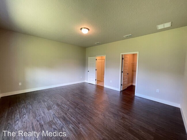 Building Photo - 4 br, 2 bath House - 1765 Holbrook Rd NW