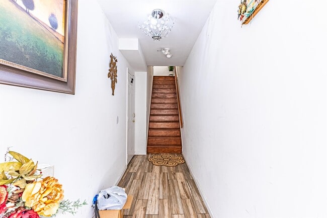 Foto del edificio - 241 Terrace Ave