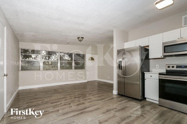 Building Photo - 11574 Oleander Dr