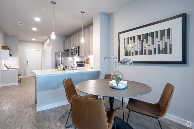 2BR, 2BA - 1084SF - Wilder
