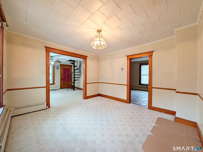Foto del edificio - 226 Brightwood Ave