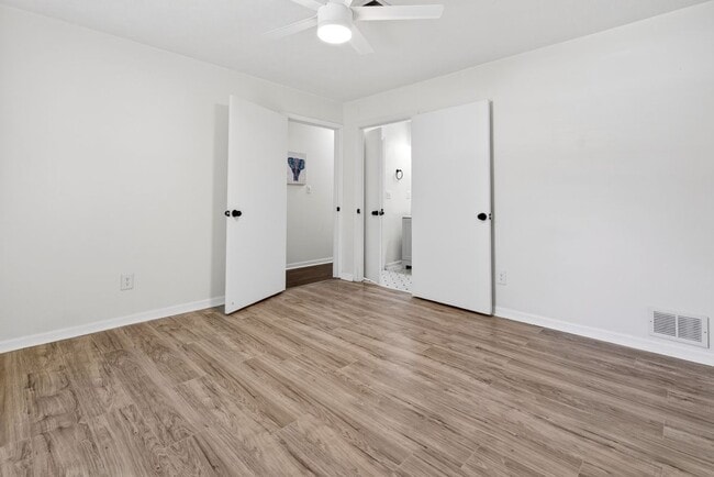 Building Photo - 11525 Matthews Trail