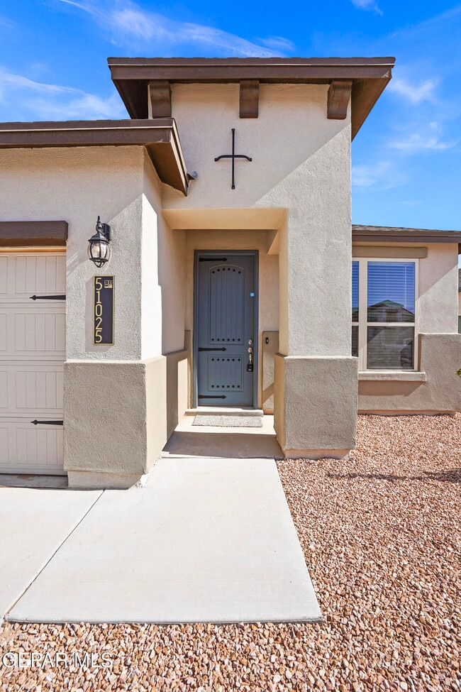 Building Photo - 51025 Sand Verbena Ave