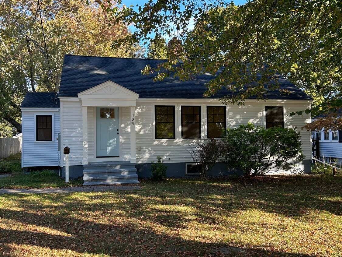 Foto principal - 189 Colonial Dr