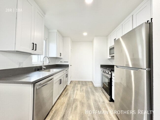 Foto del edificio - 4132 W 118th St