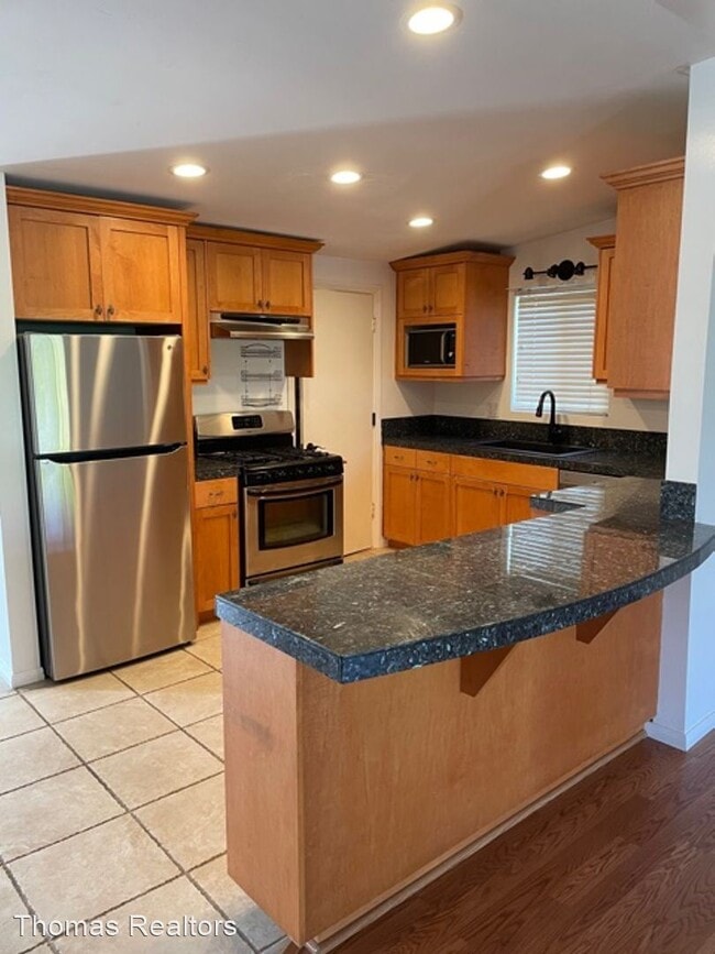 Building Photo - 3 br, 2 bath House - 1321 East Lane