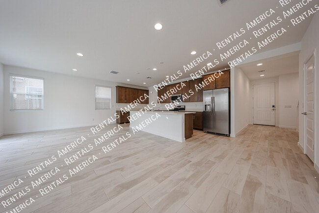 Foto del edificio - 10151 E Ulysses Ave