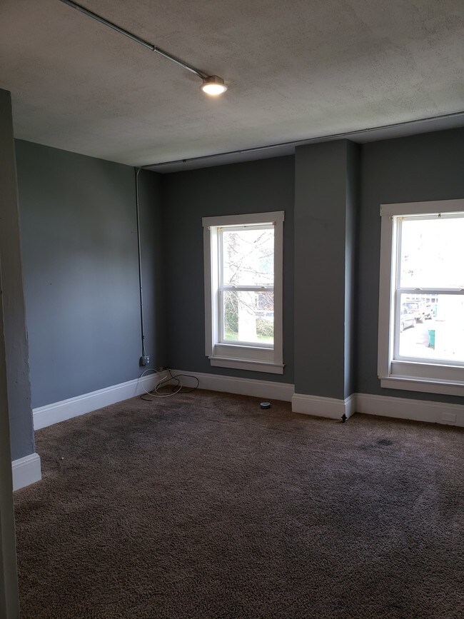 648 N Buckeye St, Wooster, OH 44691 Townhome Rentals in Wooster OH