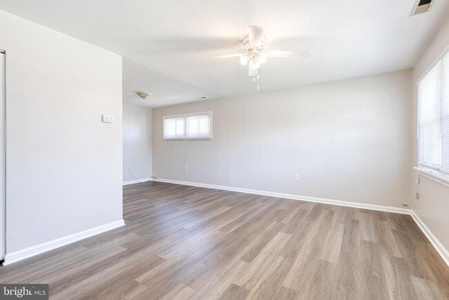 Building Photo - 142 Alview Terrace