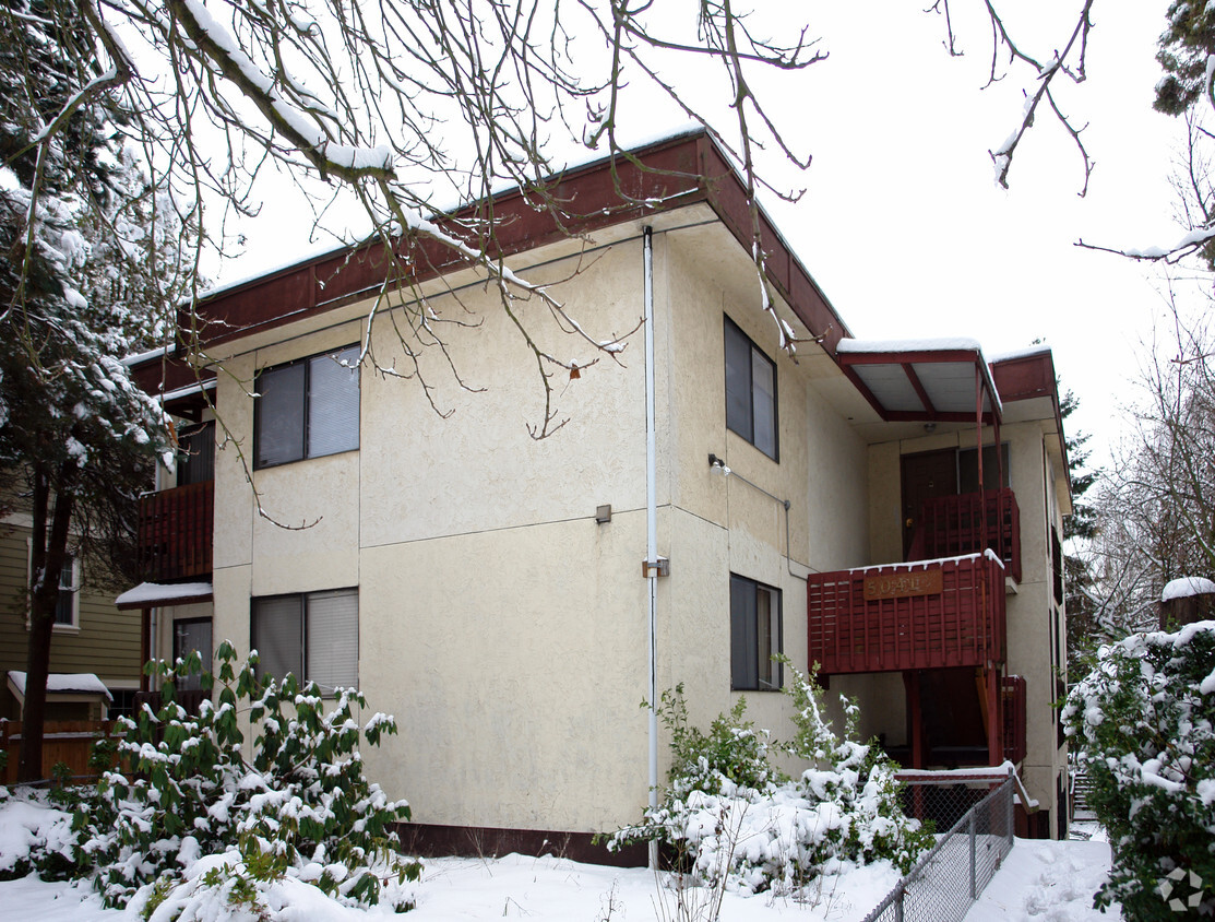 Primary Photo - 5041 12th Ave NE