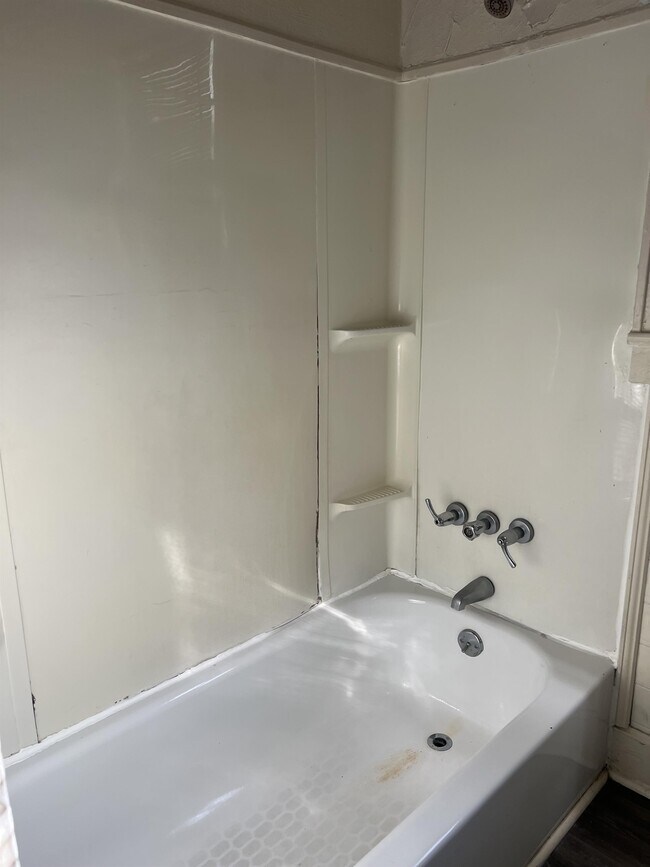 Foto del edificio - 320 N Magnolia St