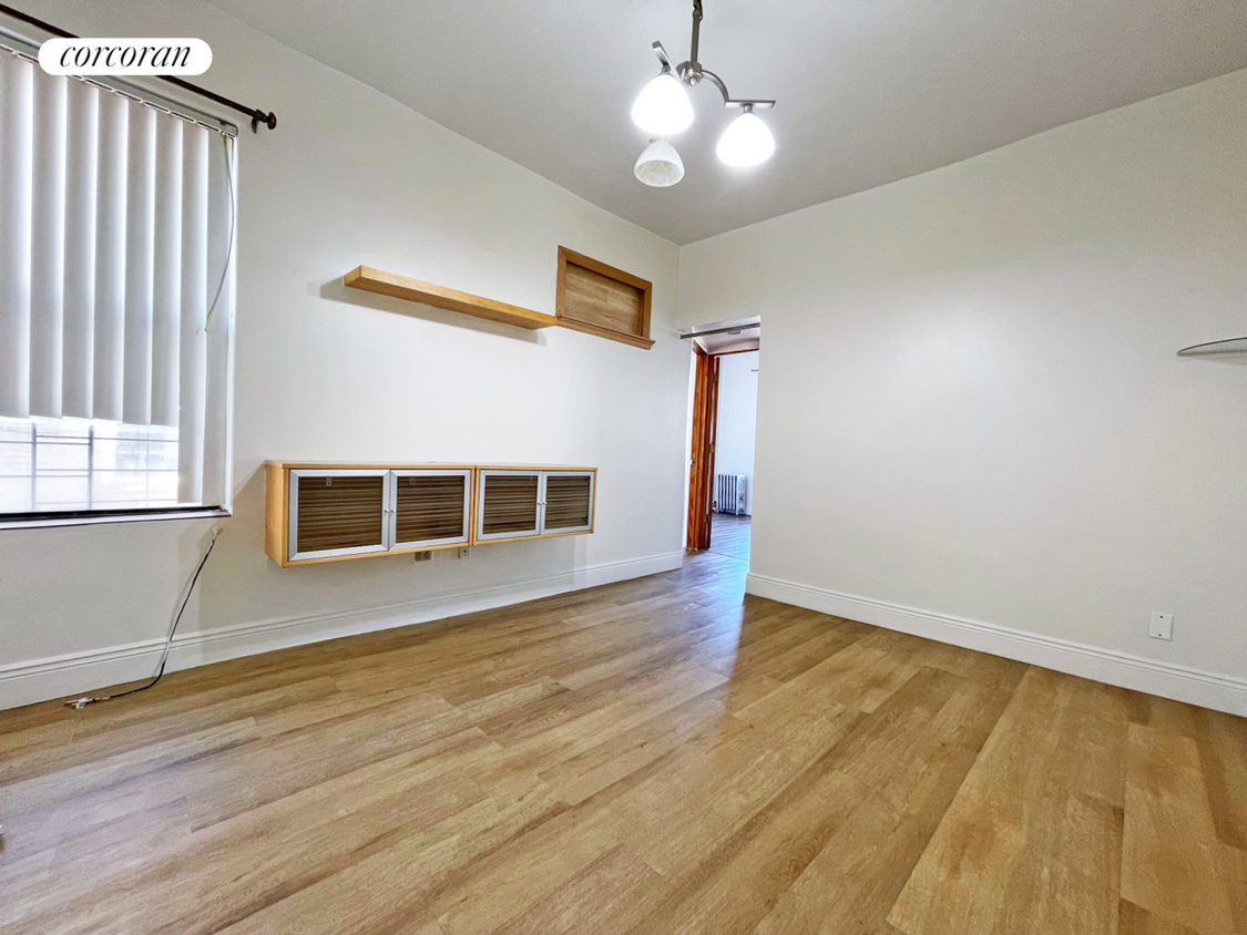 Foto principal - 304 S 3rd St