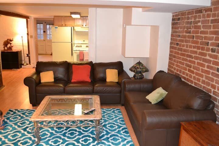 Foto principal - 1739 Kilbourne Pl NW