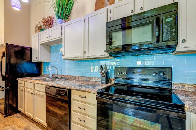Building Photo - 9355 Kempton Manor Ct