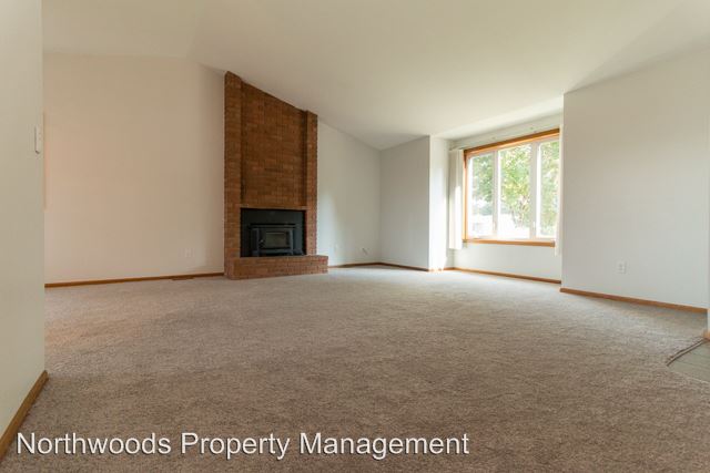 Building Photo - 2078 Best Ln