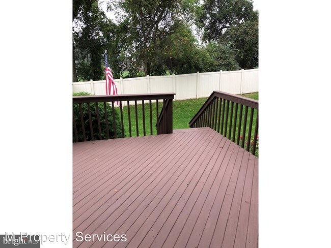 Foto del edificio - 4 br, 2.5 bath House - 905 Kennedy Court