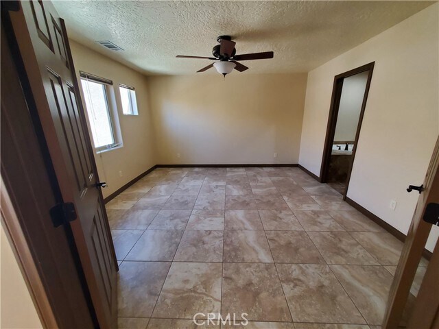 Foto del edificio - 27160 Vista Rd