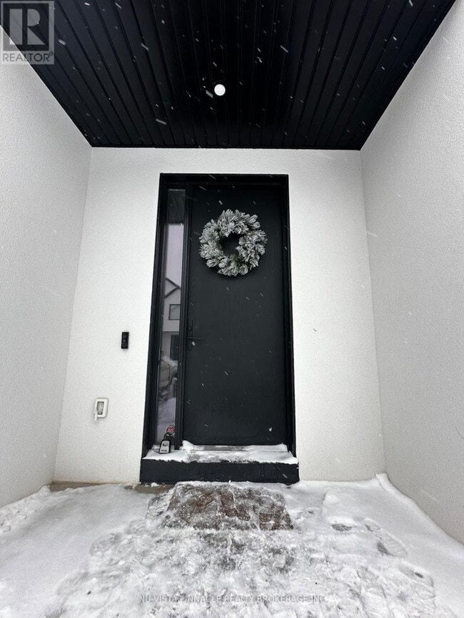 Building Photo - 1965 Upperpoint Gate