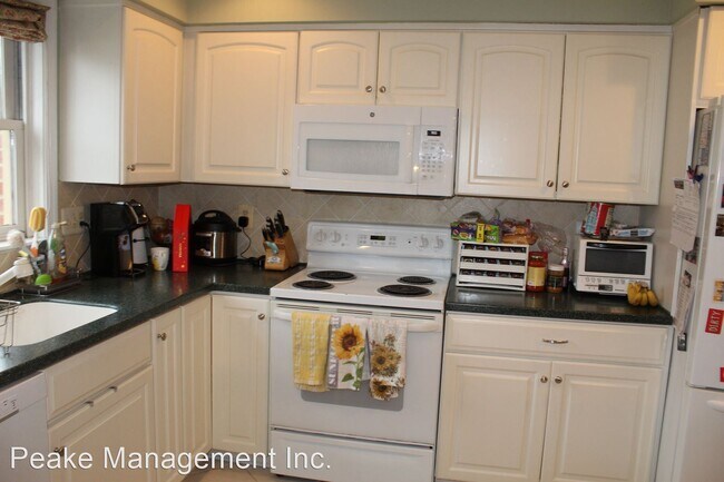 Building Photo - 3 br, 2 bath House - 3334 2nd St. S.